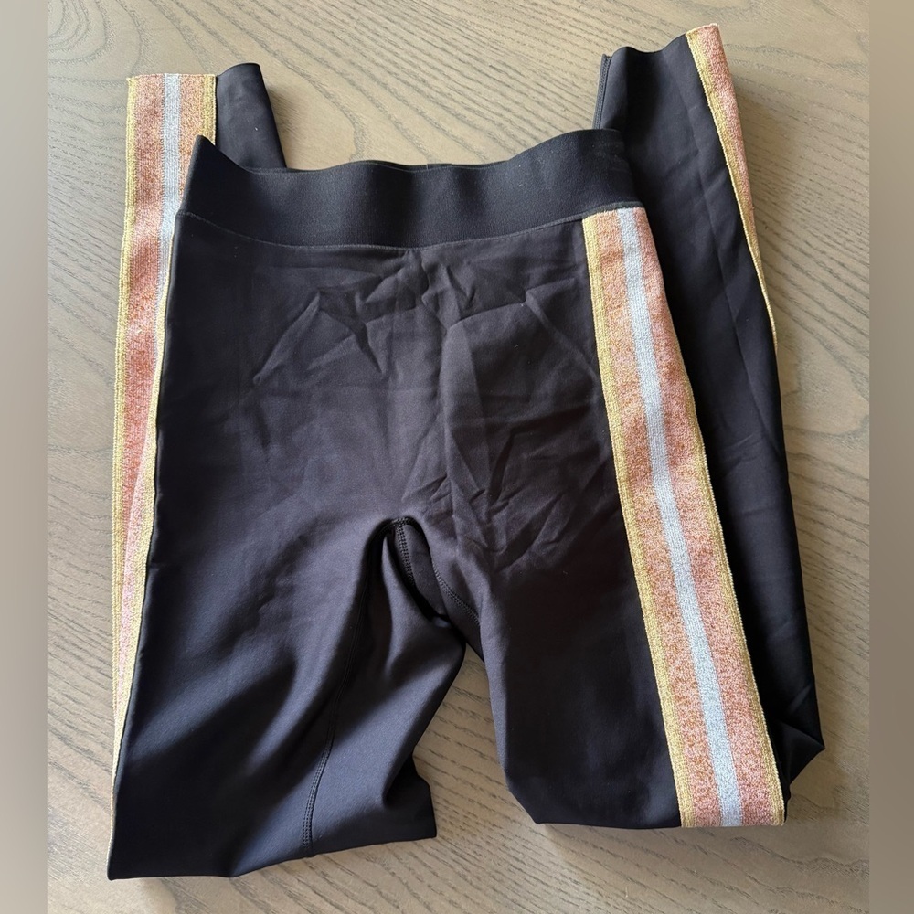 Ultracor Collegiate black leggings w/Gold, Rose, and Silver Stripe Leggings/XS - Picture 4 of 5